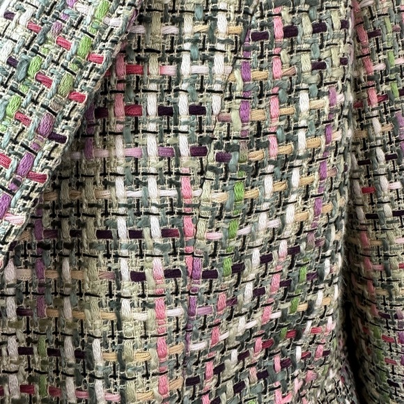 #134 Tweed Blazer - Picture 8 of 11